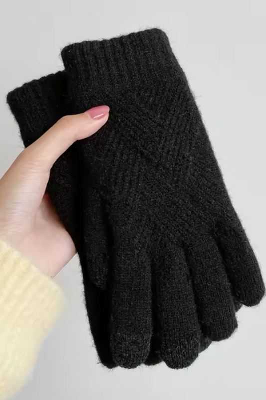 Knitted Gloves