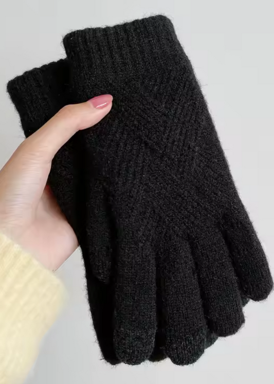 Knitted Gloves