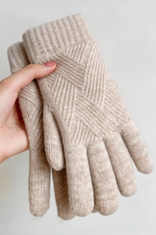Knitted Gloves